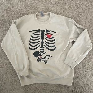 Pregnancy Reveal Sweatshirt - size M